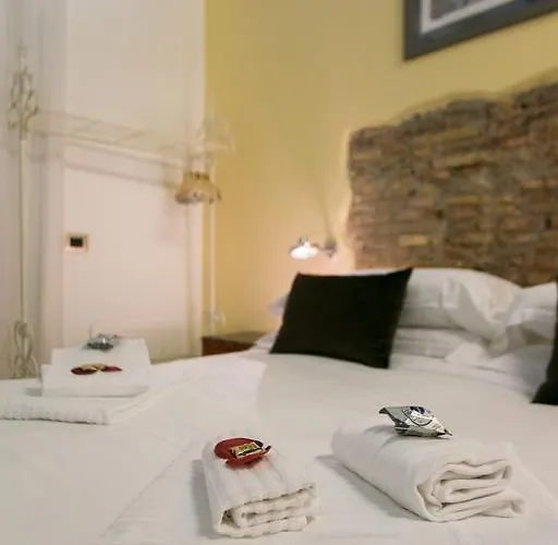 Navona First Gasthof 4*