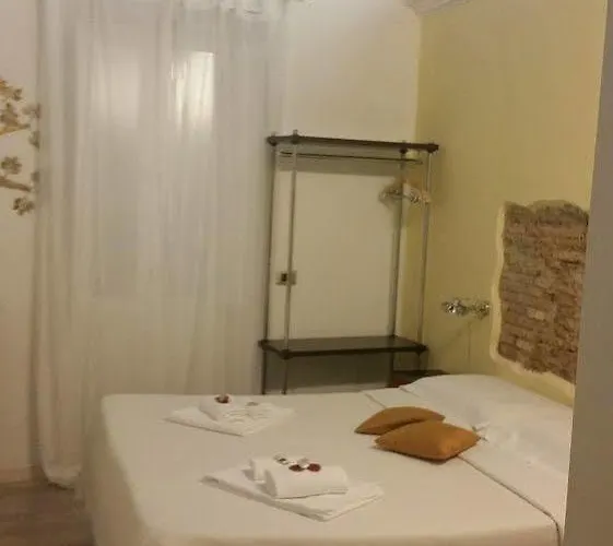 Navona First Gasthof 4*