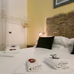 Navona First Gasthuis 4*